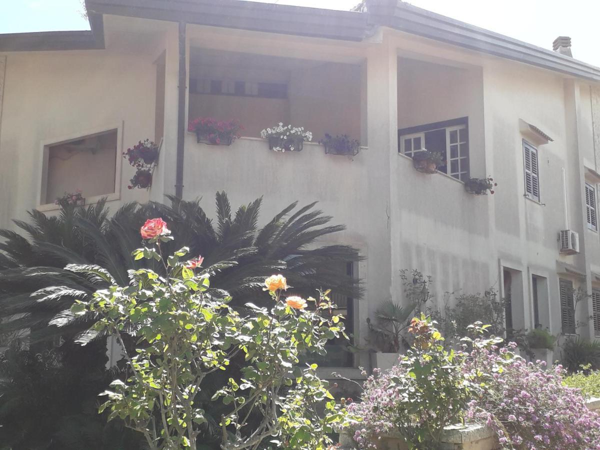 B&B Villa Victoria รากูซา ภายนอก รูปภาพ